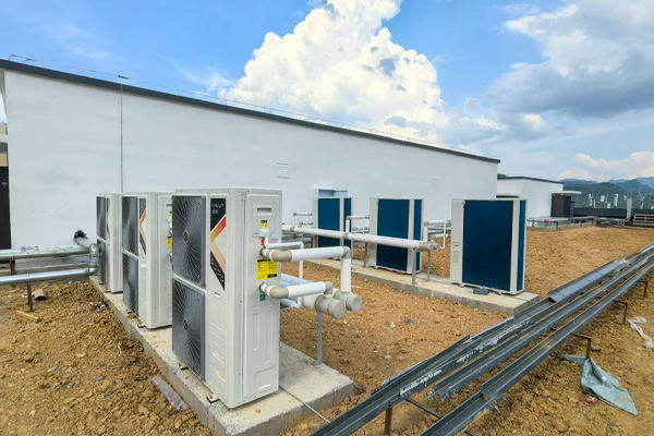 重庆省秀山悬民族中学热水项目