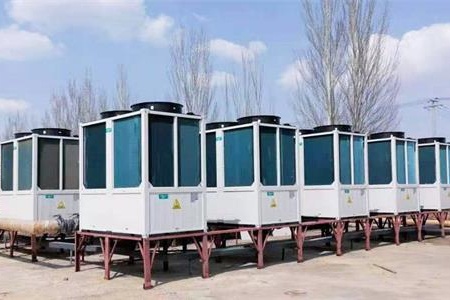 冬季采暖首选：空气能热泵机组助力北方工厂