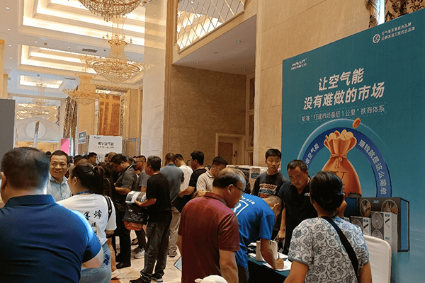 进击的哈唯|赋能终端,接连亮相